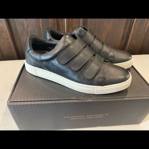 Frye Black leather sneakers